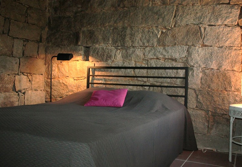 Ici une des 6 chambres de Casa Geromina, Maison, villa à louer en Corse, pouvant accueillir jusqu'à 12 personnes